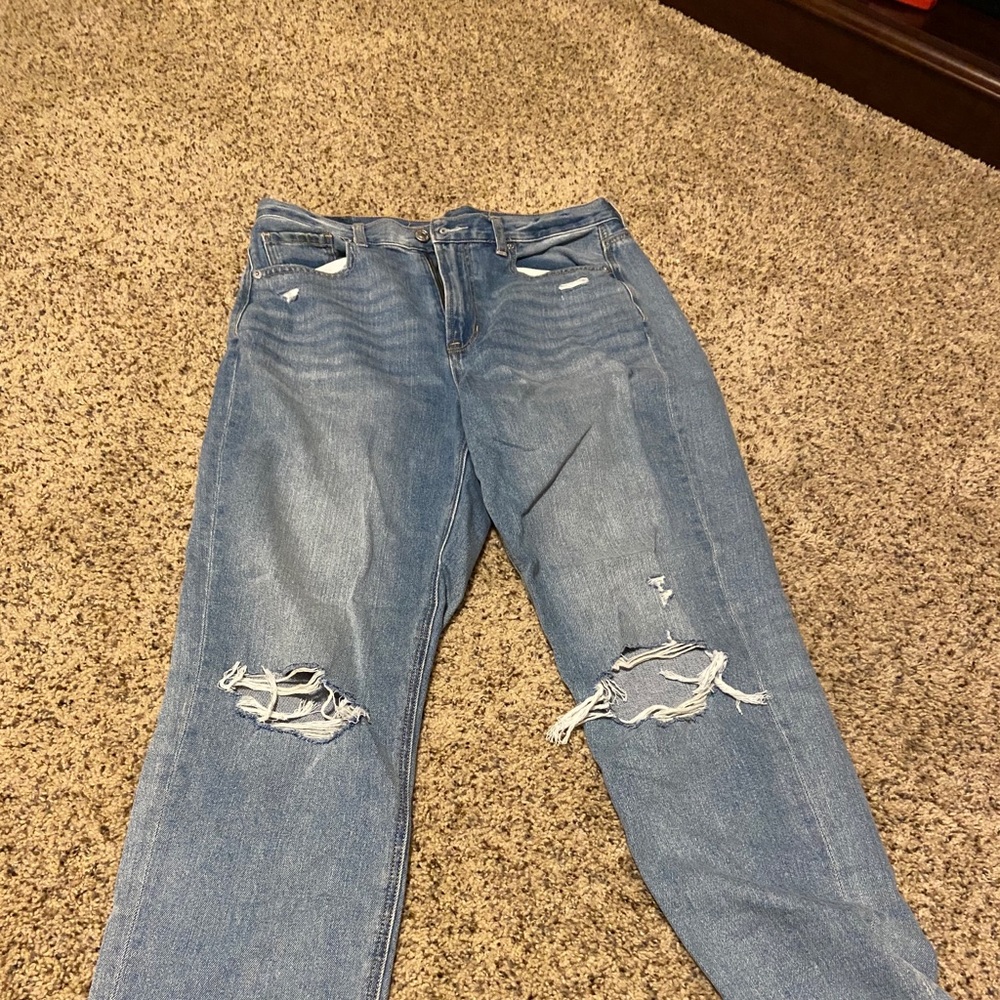 American Eagle Mom jeans